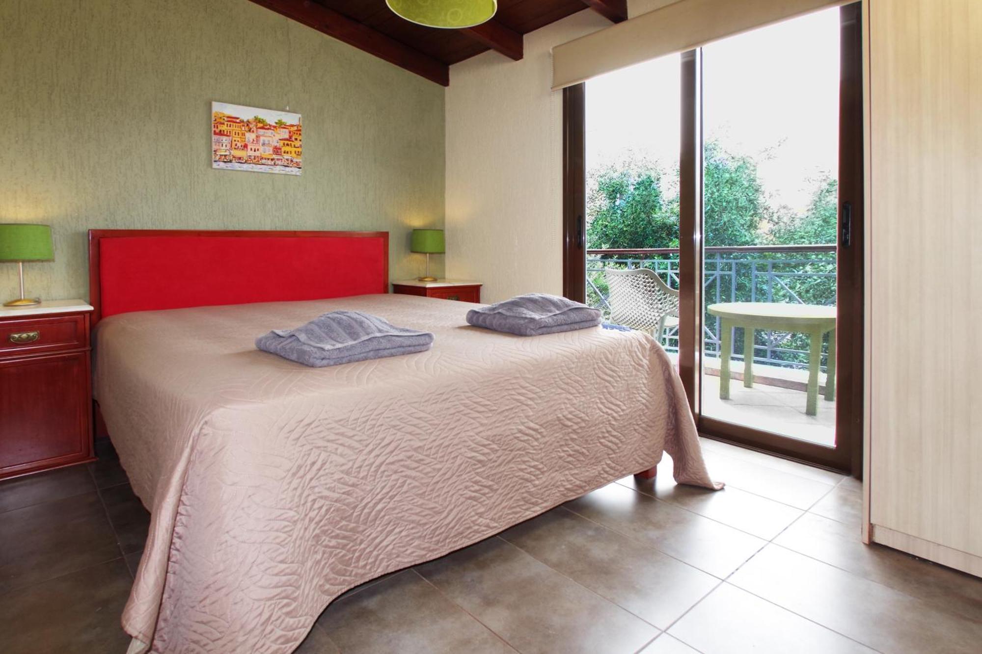 Elea Aparthotel คาโตดารัตโซ ภายนอก รูปภาพ